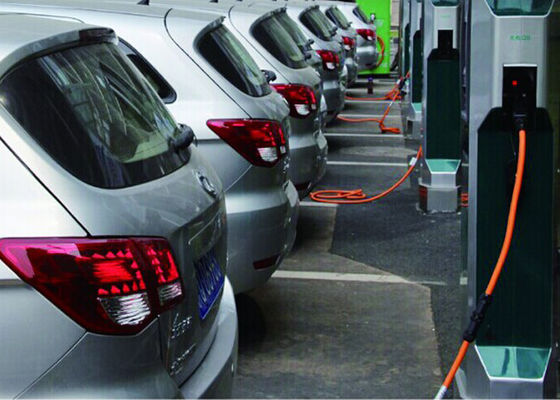 Polegada exterior DDW-AD7001S do Signage 70 de Digitas da pilha da carga ISO9001 para lêndeas do carro 2500 da energia