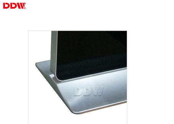 do tela táctil real do Lcd Tft de uma cor de 82 polegadas lêndeas informativas do quiosque 500