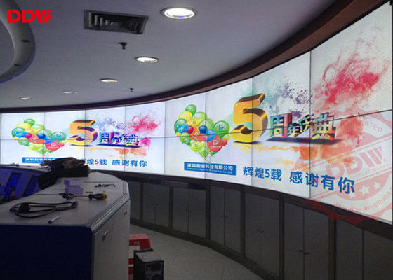 A moldura ultra estreita video curvada fixada na parede LG da parede seleciona o controle RS232