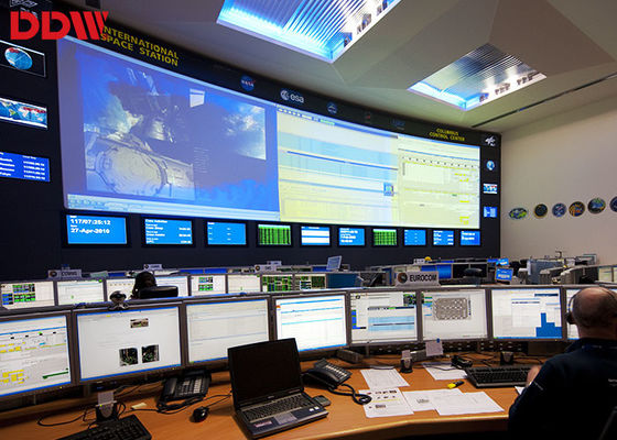 Moldura ultra estreita do CCTV video da parede/segurança de 55 polegadas monitor fixado na parede